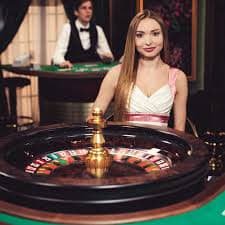 myan88 vip Live Casino Mobile ဖုန်းဖြင့် ကစားနေသောမြင်ကွင်း